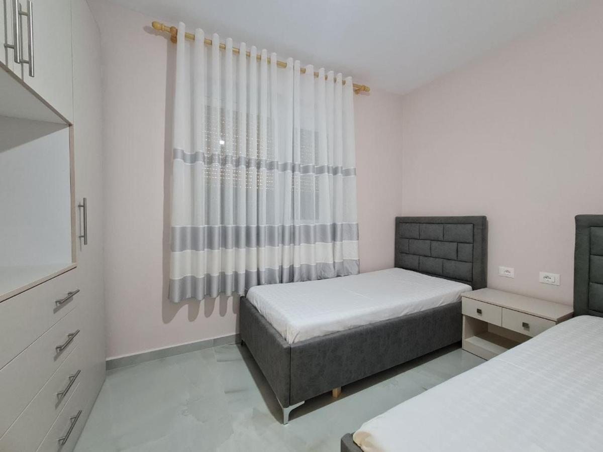 Alvi Apartment โกเลม ภายนอก รูปภาพ