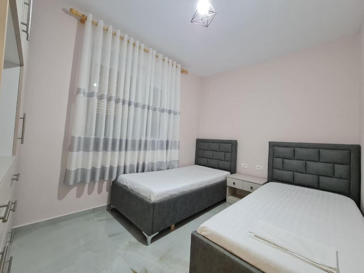 Alvi Apartment โกเลม ภายนอก รูปภาพ