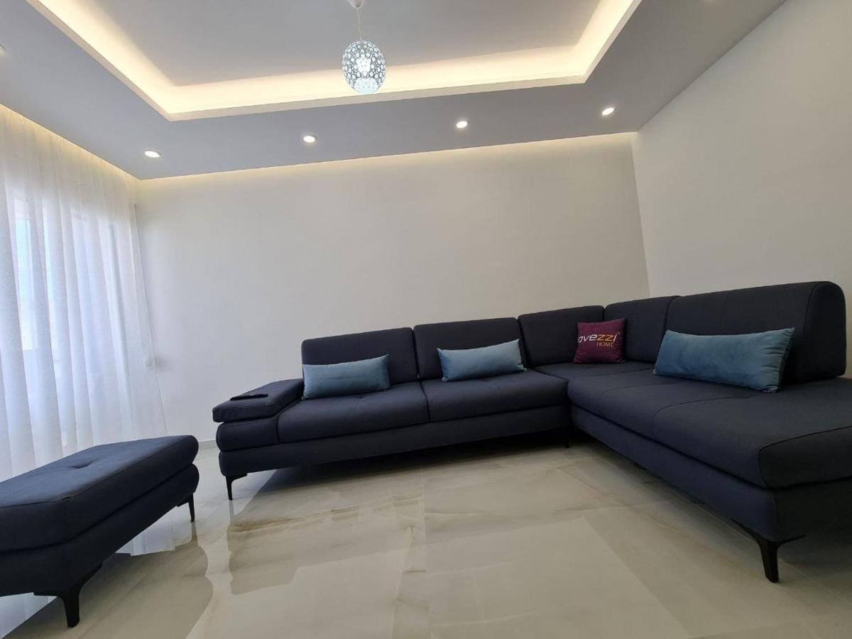 Alvi Apartment โกเลม ภายนอก รูปภาพ